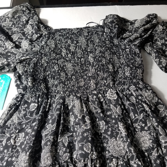 NWT PIONEER WOMAN BLACK AND WHITE DRESS SIZE LARGE - Picture 11 of 16